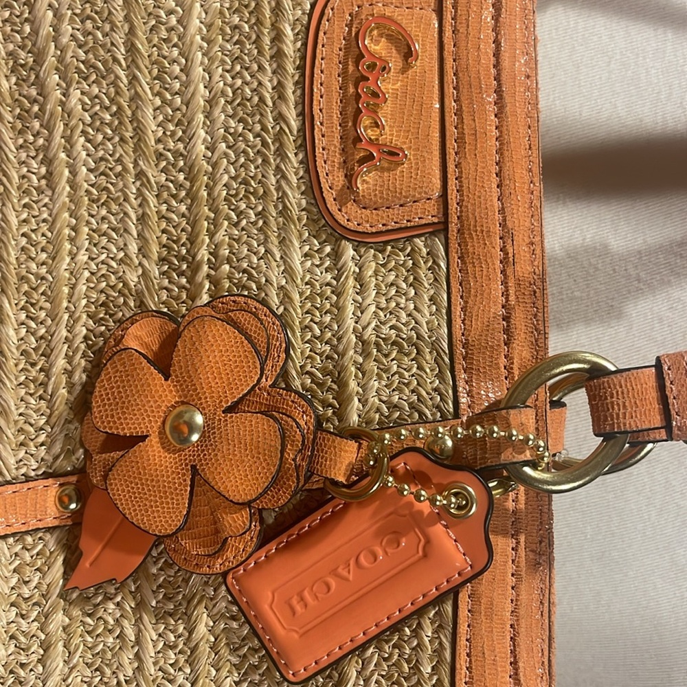 Coach purses clearing out my closet all priced to sell. - Picture 6 of 7